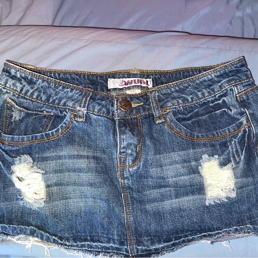 Jean mini skirt!